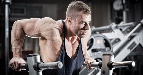Doing Dips Correctly (without getting injured) for Bigger Arms & Chest